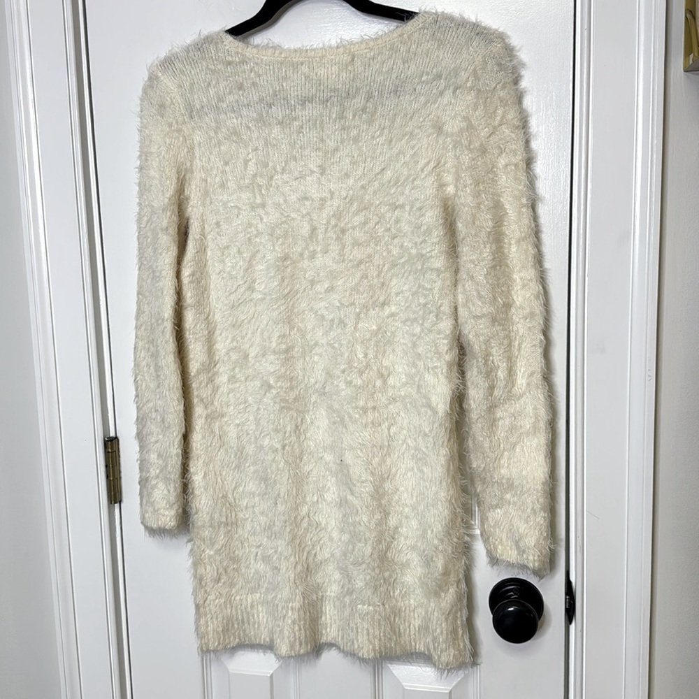 Charming Charlie Cream Long Sleeve V-Neck Sweater Dress - Picture 4 of 5
